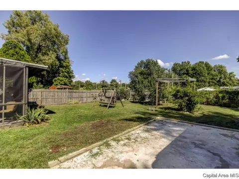 1736 N 14th St, Springfield, IL 62702 photo 7