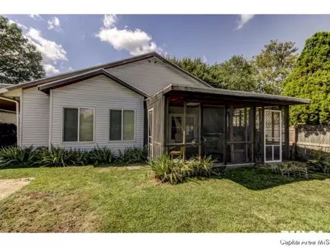 1736 N 14th St, Springfield, IL 62702 photo 4