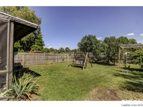 1736 N 14th St, Springfield, IL 62702 photo 6