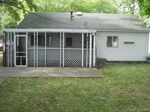 1832 Honeysuckle Ct, Springfield, IL 62703 photo 10