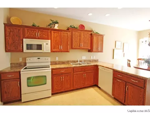 804 Colorado Ct, Springfield, IL 62711 photo 5