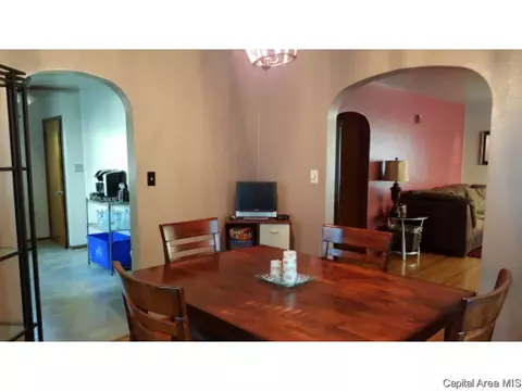 2130 N 6th, Springfield, IL 62702 photo 12