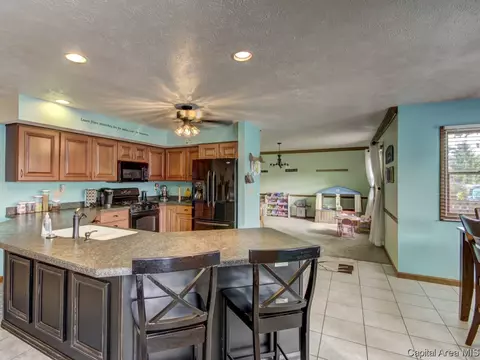 3104 Sequoia Dr, Springfield, IL 62712 photo 5