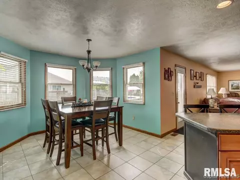 3104 Sequoia Dr, Springfield, IL 62712 photo 9