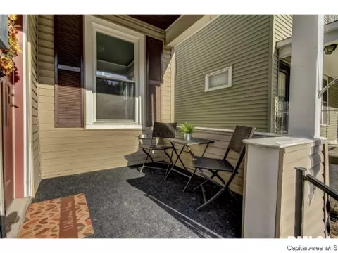 1124 S Walnut St, Springfield, IL 62704 photo 2
