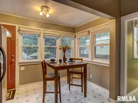 1124 S Walnut St, Springfield, IL 62704 photo 10