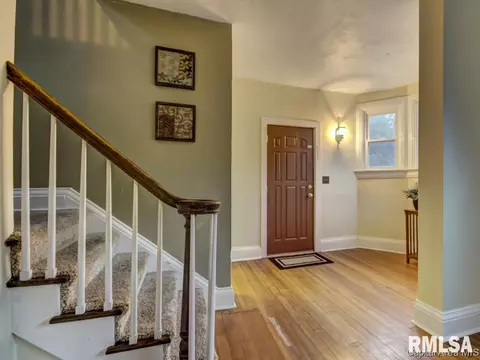 1124 S Walnut St, Springfield, IL 62704 photo 5