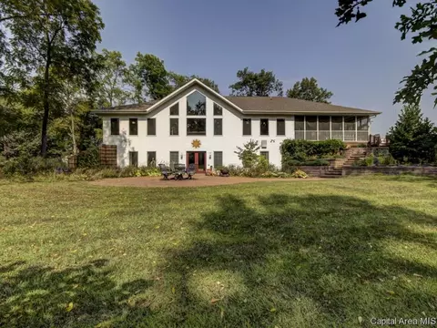 830 Brookview Rd, Dawson, IL 62520 photo 1