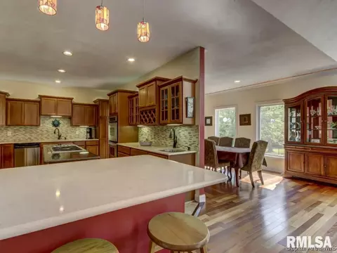 830 Brookview Rd, Dawson, IL 62520 photo 8