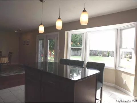 1912 Halifax, Springfield, IL 62703 photo 8