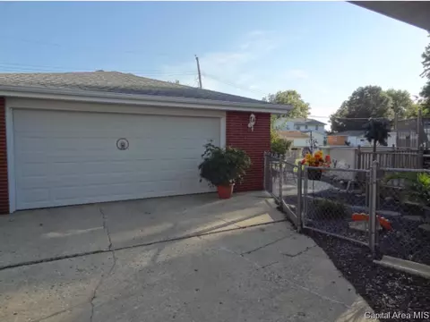2116 Keokuk, Springfield, IL 62702 photo 2