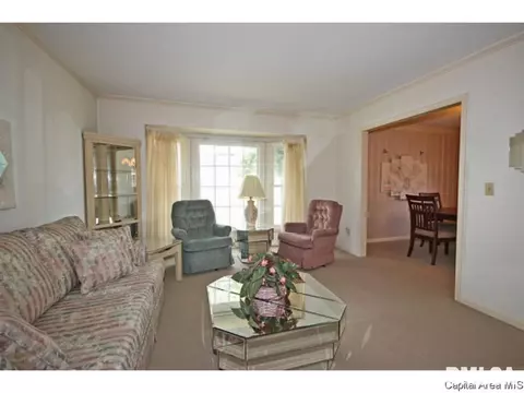 138 Golf Rd, Springfield, IL 62704 photo 4