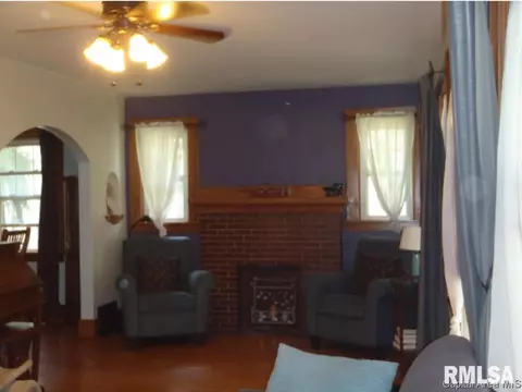 1324 W Governor St, Springfield, IL 62704 photo 8
