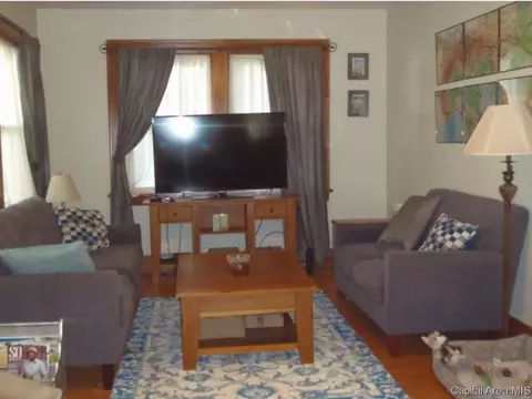1324 W Governor St, Springfield, IL 62704 photo 4
