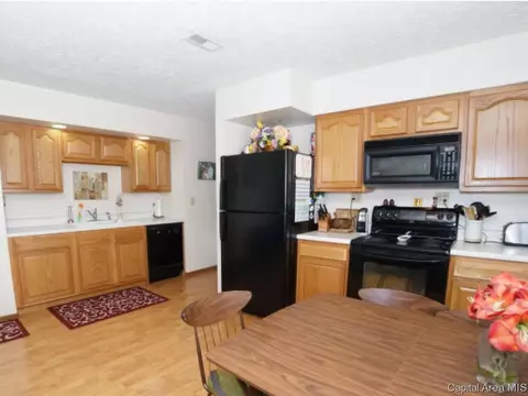 1637 N 20th St, Springfield, IL 62702 photo 10