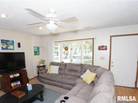 1637 N 20th St, Springfield, IL 62702 photo 5
