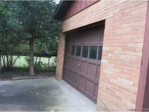 100 Circle Dr, Springfield, IL 62703 photo 16