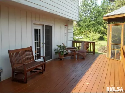 323 Blane, Dawson, IL 62520 photo 7