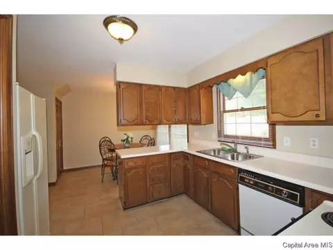 269 Yeoman, Springfield, IL 62704 photo 4