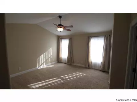 2912 Cronin Dr, Springfield, IL 62711 photo 6