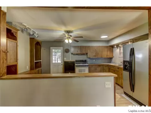 3413 S 2nd, Springfield, IL 62703 photo 9