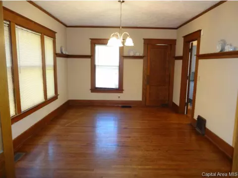 1703 S 7th St, Springfield, IL 62703 photo 5
