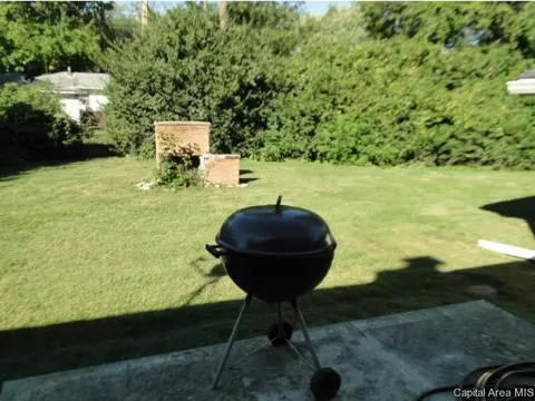 3609 Ivanhoe Dr, Springfield, IL 62703 photo 5