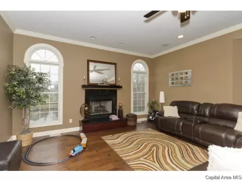6324 Winterberry, Springfield, IL 62712 photo 3