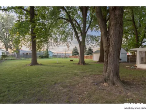 3217 Saxony Rd, Springfield, IL 62703 photo 6