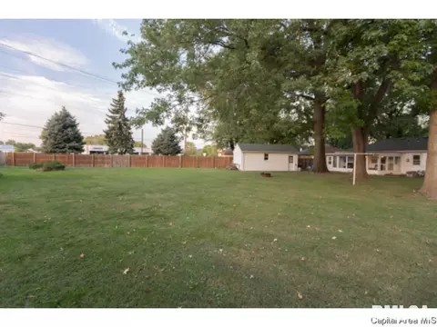 3217 Saxony Rd, Springfield, IL 62703 photo 5