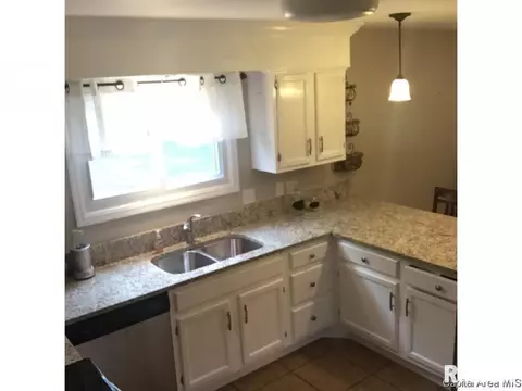 1 Forest Green Dr, Springfield, IL 62711 photo 14