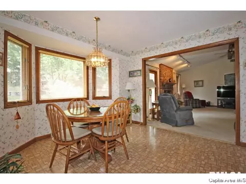 2529 Greenbriar Rd, Springfield, IL 62704 photo 16