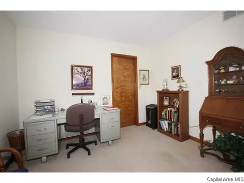 2529 Greenbriar Rd, Springfield, IL 62704 photo 24