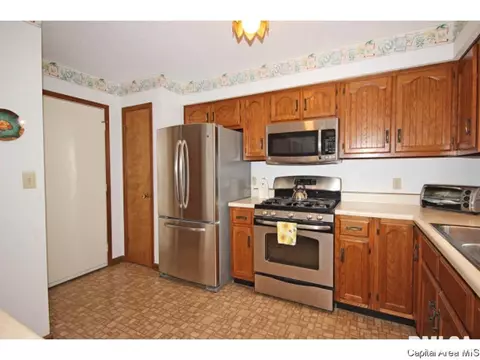 2529 Greenbriar Rd, Springfield, IL 62704 photo 12