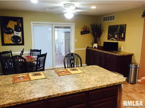 104 Exeter Ct, Springfield, IL 62704 photo 5