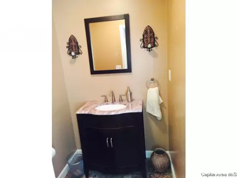 104 Exeter Ct, Springfield, IL 62704 photo 8