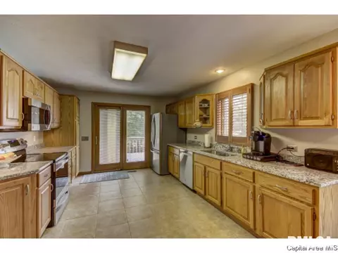 1601 Windycrest Dr, Springfield, IL 62704 photo 7