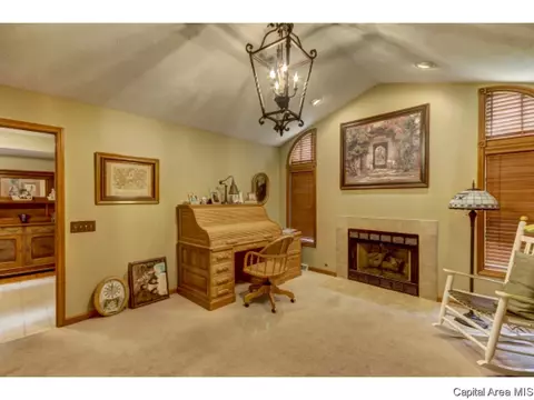 1601 Windycrest Dr, Springfield, IL 62704 photo 9
