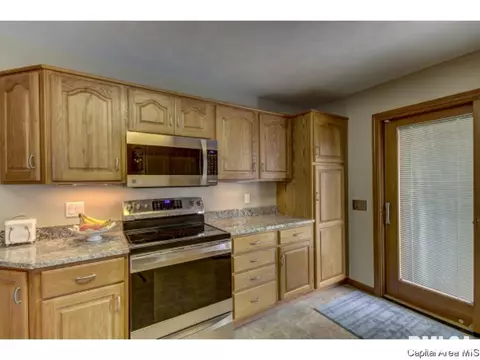 1601 Windycrest Dr, Springfield, IL 62704 photo 15