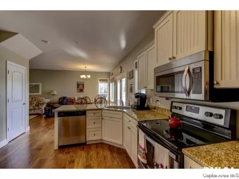 9 Waters Edge Blvd #11, Springfield, IL 62712 photo 13