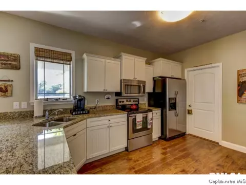 9 Waters Edge Blvd #11, Springfield, IL 62712 photo 16