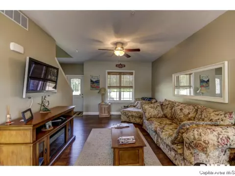 9 Waters Edge Blvd #11, Springfield, IL 62712 photo 8