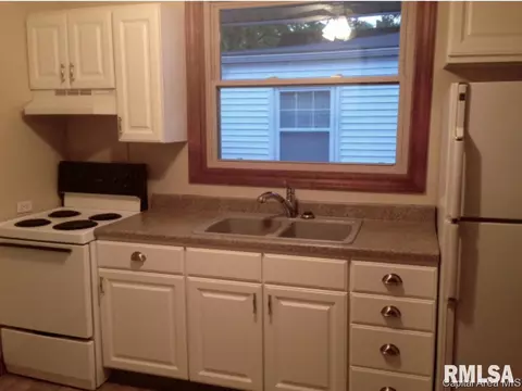 1937 N 7th, Springfield, IL 62702 photo 4