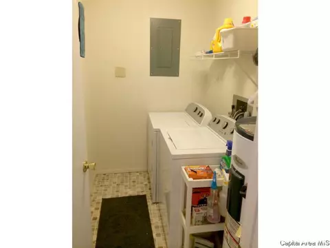 4129-4131 Pickfair Rd, Springfield, IL 62703 photo 7