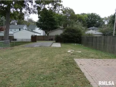 1820 S State, Springfield, IL 62704 photo 2