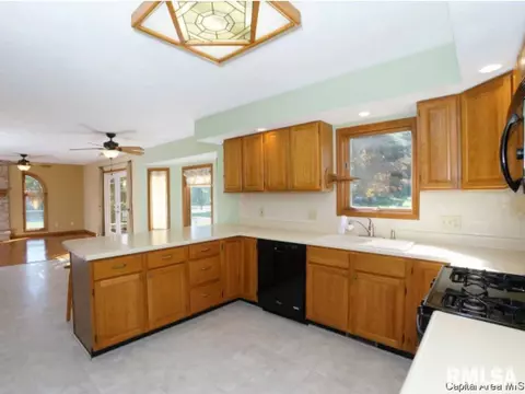 4012 Almahurst Dr, Springfield, IL 62712 photo 10