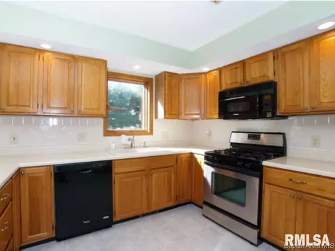 4012 Almahurst Dr, Springfield, IL 62712 photo 12