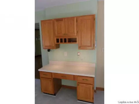 4012 Almahurst Dr, Springfield, IL 62712 photo 5