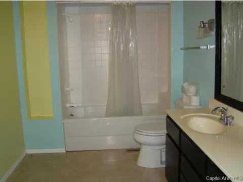 65 Andover, Springfield, IL 62704 photo 9