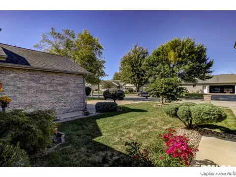 3200 Red Oak Ln, Springfield, IL 62712 photo 3